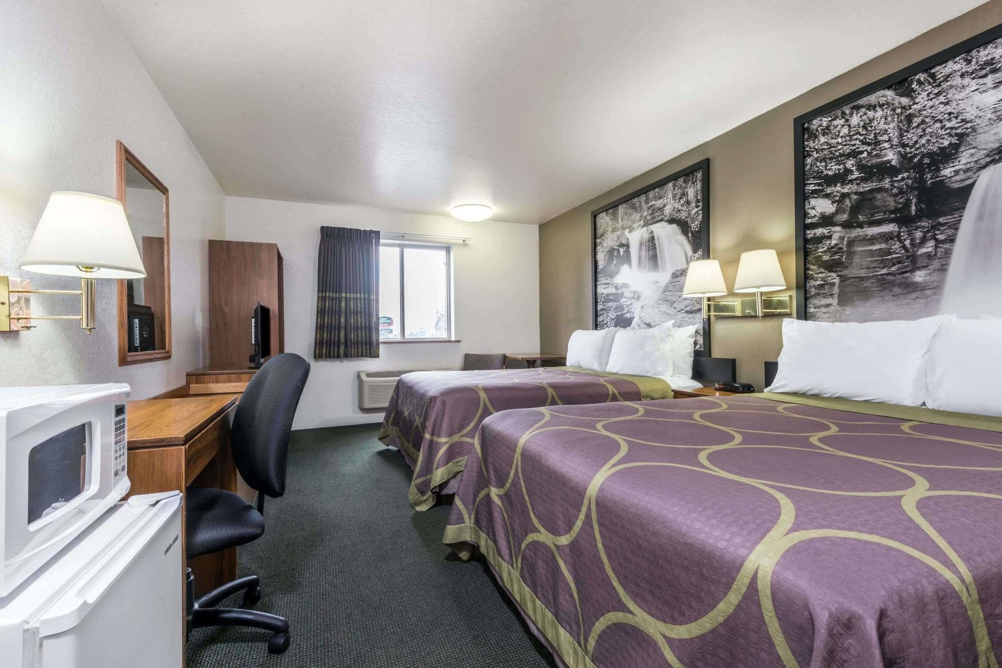 Super 8 By Wyndham Missoula/Reserve St. Eksteriør billede